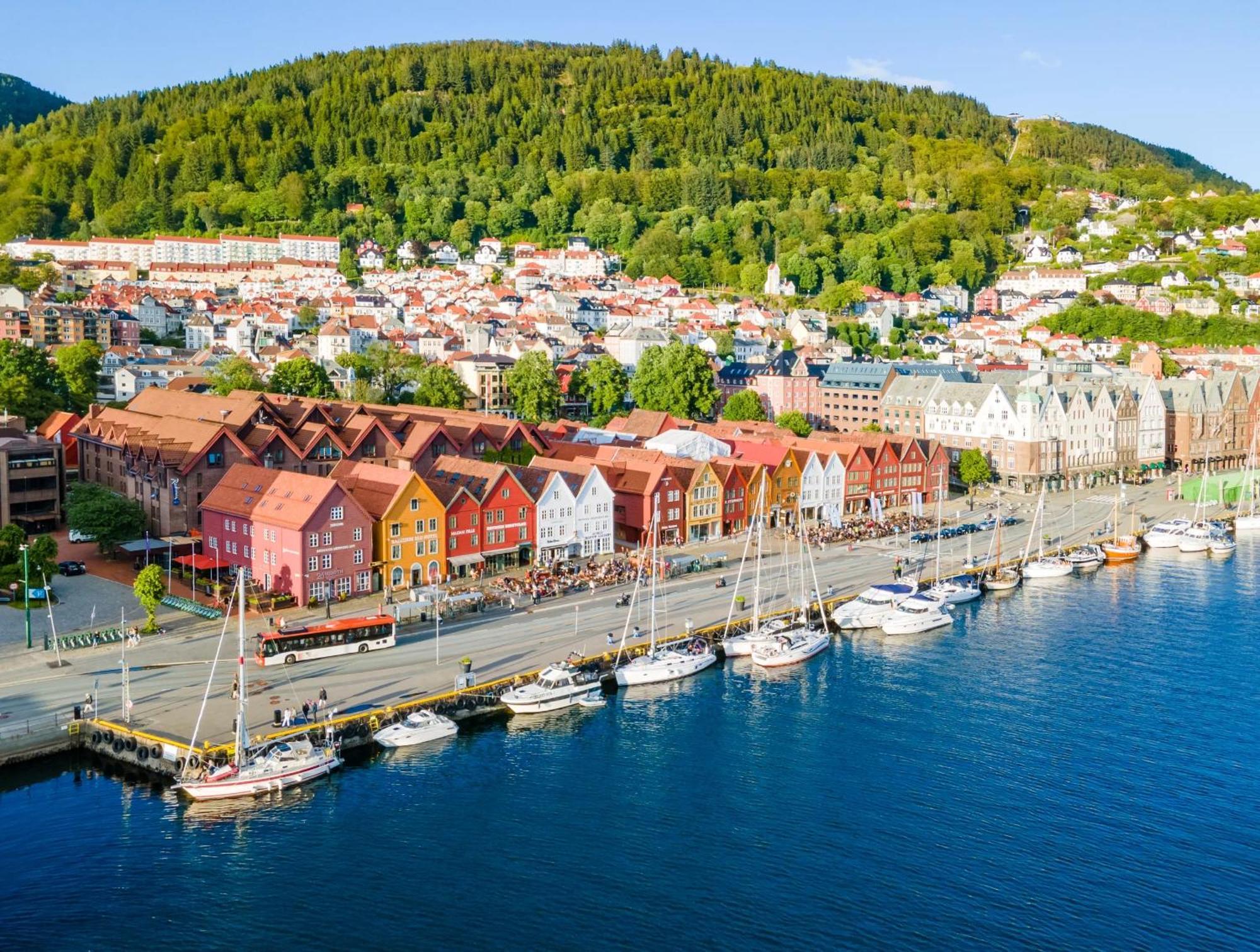 Apartamento King Bed - Renovated 2024 - 2Br Behind Bryggen Bergen Exterior foto